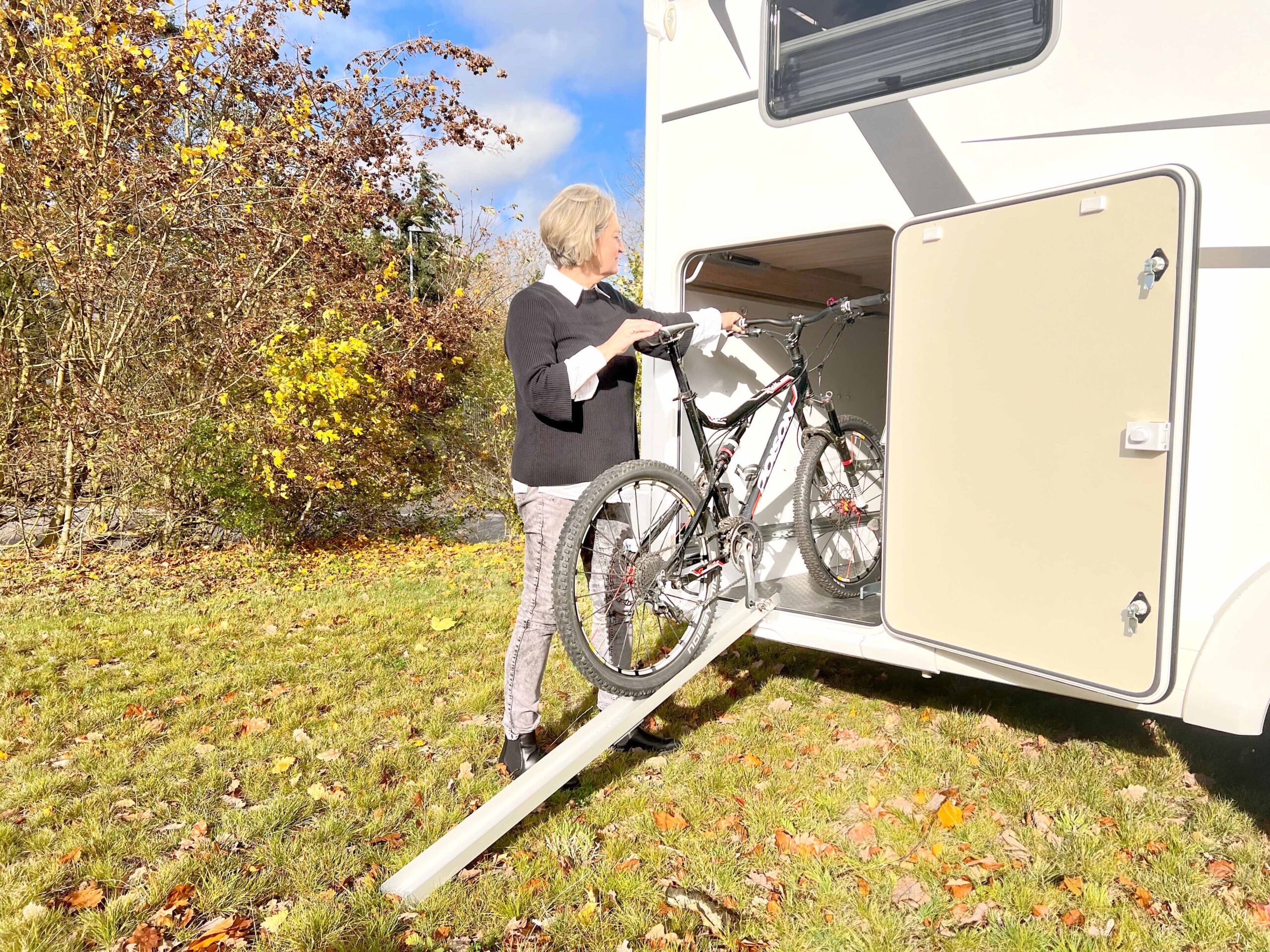 EASY BIKE FIX - Radhalterung für Wohnmobilgarage – Bild 14