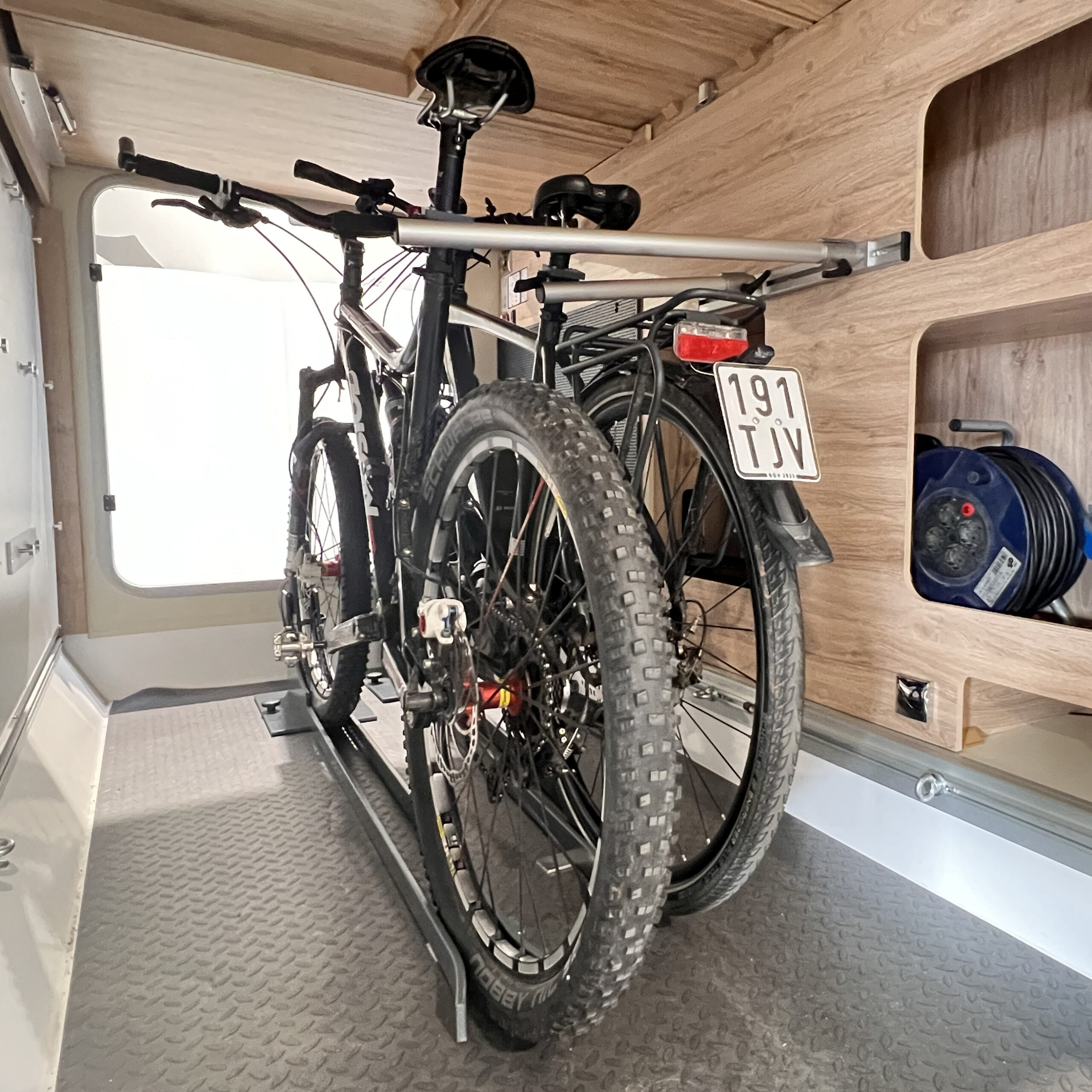 Easy Bike Fix - Wandleiste mit 1 Haltearm in 65 cm – Bild 2